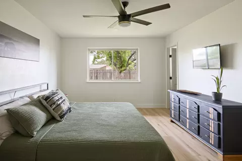 Bedroom - 304 Skyloop Dr, Austin, TX 78745 photo 2 of 3