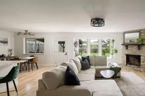 Living - 304 Skyloop Dr, Austin, TX 78745 photo 1 of 3