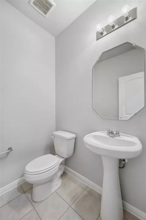 Bath - 2520 Roosevelt Rd, Leander, TX 78641 photo 10 of 10