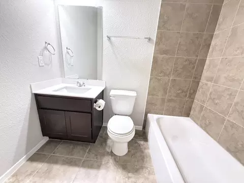 Bath - 123 Saranac Dr, Elgin, TX 78621 photo 3 of 3