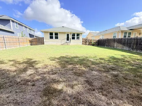 Exterior - 123 Saranac Dr, Elgin, TX 78621 photo 4 of 4