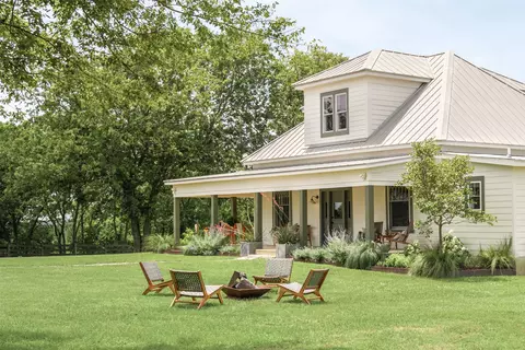 3416 Barth Rd, Lockhart, TX 78644