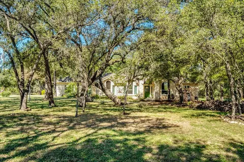 111 N Showhorse Dr, Liberty Hill, TX 78642