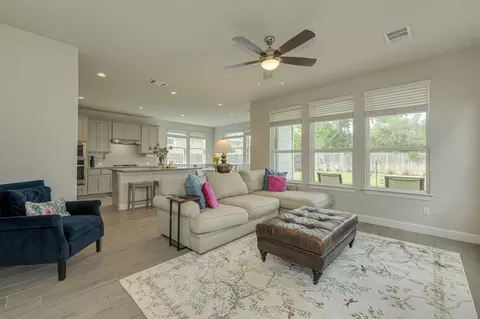 208 Stone Canyon Dr, Georgetown, TX 78628