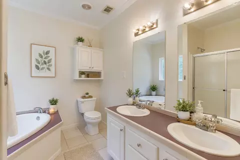 Bath - 260 Dickerson Ln, Elgin, TX 78621 photo 2 of 3