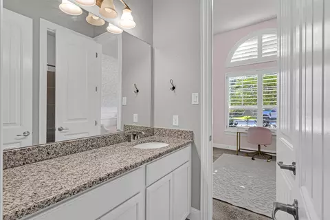 Bath - 841 Richardson Ln, Leander, TX 78641 photo 4 of 5