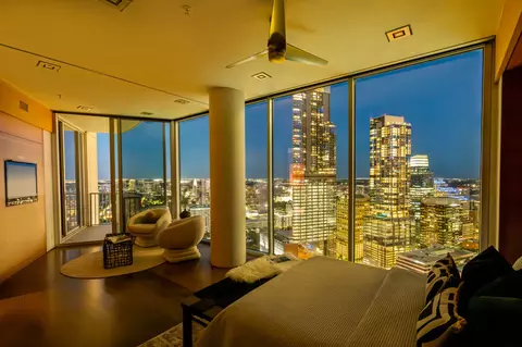 360 Nueces St #4211, Austin, TX 78701