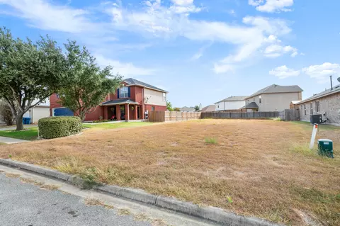 406 Gettysburg Loop, Elgin, TX 78621 photo 7