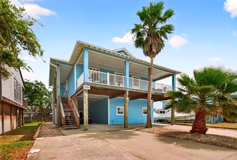 1035 Sea Secret St, Port Aransas, TX 78373