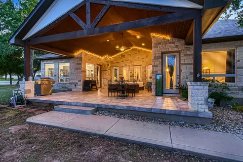 Exterior - 124 Gabriel Vis E, Georgetown, TX 78633 photo 7 of 8
