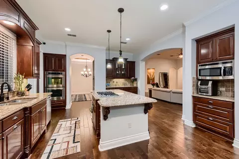 Kitchen - 124 Gabriel Vis E, Georgetown, TX 78633 photo 3 of 3