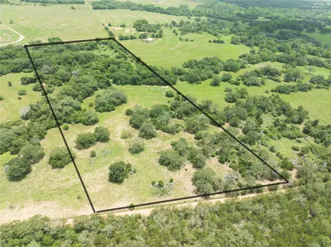 06 Cr 212, Hallettsville, TX 77964