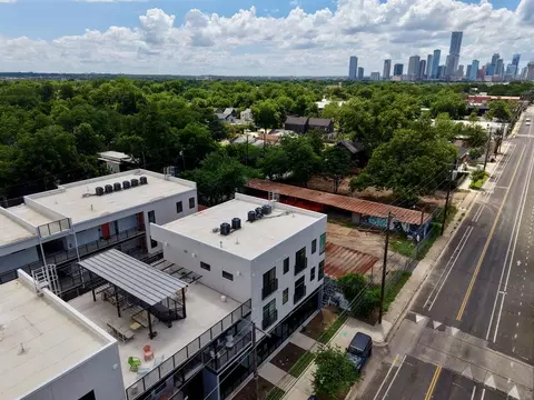 View/Area - 2709 5th St E #1306, Austin, TX 78702 photo 5 of 6