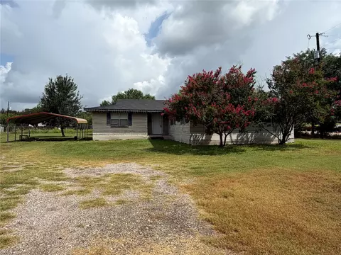 1046 State Highway 21 W Hwy, Cedar Creek, TX 78612