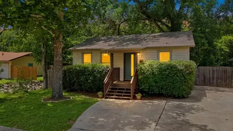 9504 N Creek Dr, Austin, TX 78753