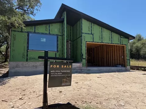 2807 American Dr, Lago Vista, TX 78645