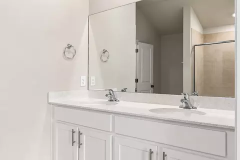 Bath - 204 Bright Star Ln, Georgetown, TX 78628 photo 2 of 3