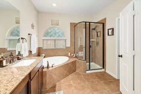 Bath - 2412 Leonards Pass, Leander, TX 78641 photo 1 of 2