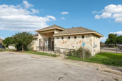 Exterior - 232 Evening Dusk Dr, Kyle, TX 78640 photo 3 of 5