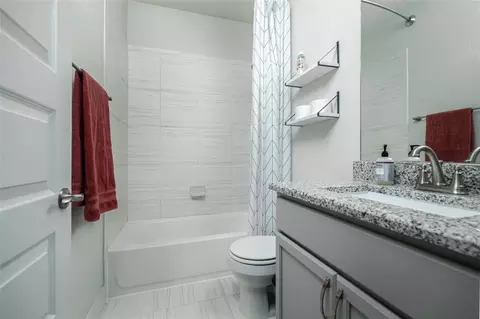 Bath - 1724 Rowdy Loop, Leander, TX 78641 photo 7 of 7