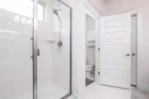Bath - 1724 Rowdy Loop, Leander, TX 78641 photo 2 of 7