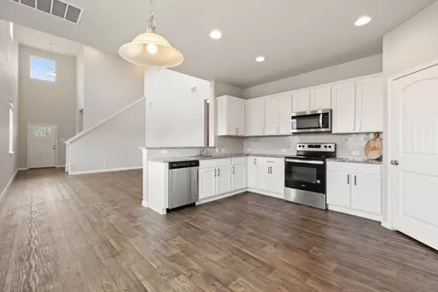 Kitchen - 102 Ashford Way, Georgetown, TX 78626 photo 3 of 3