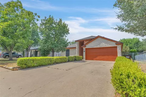 1902 Hollow Tree Blvd, Round Rock, TX 78681