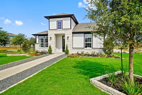 Exterior - 7804 Skytree Dr, Austin, TX 78744 photo 2 of 7