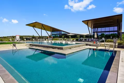 Exterior - 7804 Skytree Dr, Austin, TX 78744 photo 7 of 7