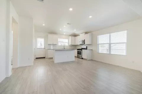 1949 Redstart, New Braunfels, TX 78130