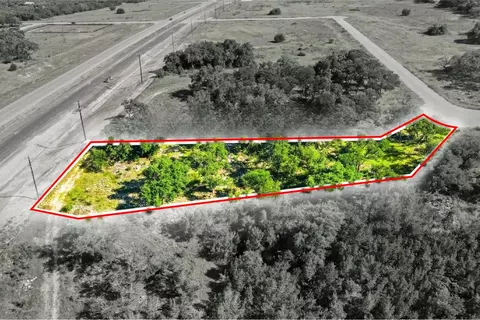 152 W Rio Ranch Rd, Georgetown, TX 78628 photo 2