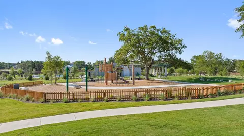 View/Area - 262 Smithsonian Ln, Kyle, TX 78640 photo 10 of 14