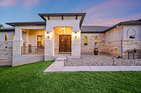 250 Brown Saddle Cv, Driftwood, TX 78619