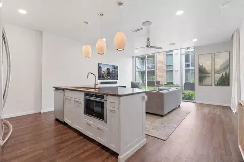 1600 Barton Springs Rd #2102, Austin, TX 78704