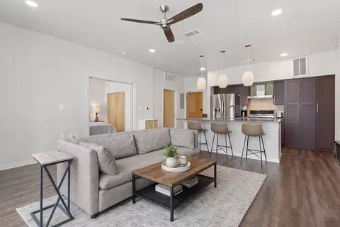 1600 Barton Springs Rd #2102, Austin, TX 78704
