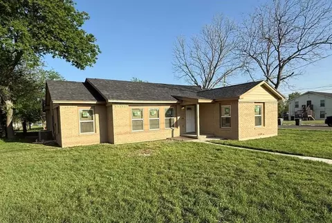 1300 N 2nd St, Killeen, TX 76541