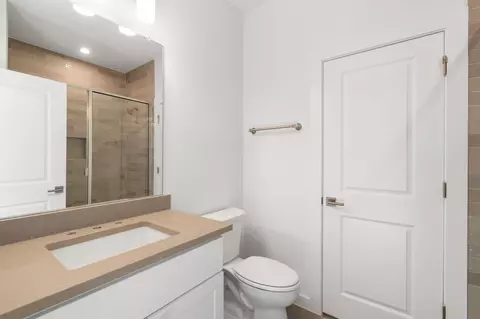 Bath - 3733 Salento Cv, Leander, TX 78641 photo 5 of 7