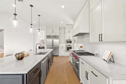 Kitchen - 3733 Salento Cv, Leander, TX 78641 photo 3 of 3