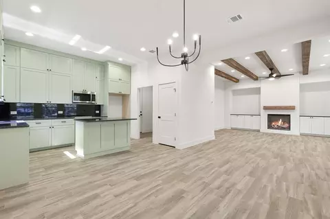 12 Wilson Cir, Wimberley, TX 78676