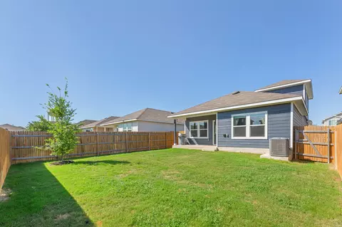 Exterior - 209 Ehrlich St, Kyle, TX 78640 photo 5 of 6