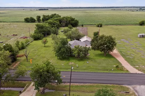 View/Area - 711 E Clark St, Bartlett, TX 76511 photo 7 of 13