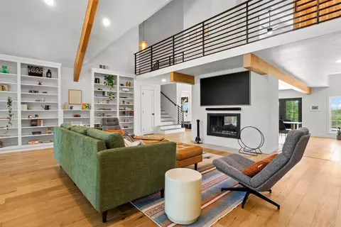 Living - 4530 Fm 86, Luling, TX 78648 photo 3 of 4