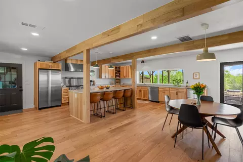 Kitchen - 4530 Fm 86, Luling, TX 78648 photo 1 of 4