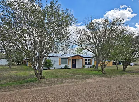 Exterior - 205 E Train St, Ellinger, TX 78938 photo 9 of 9