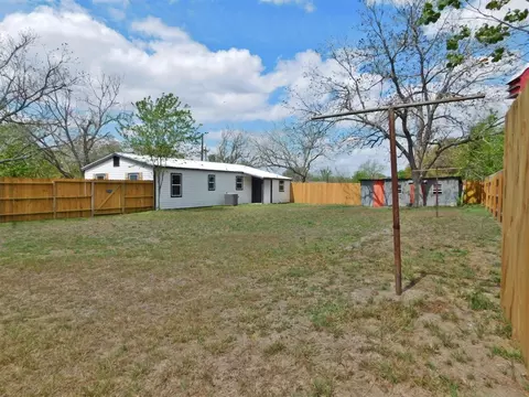 Exterior - 205 E Train St, Ellinger, TX 78938 photo 6 of 9