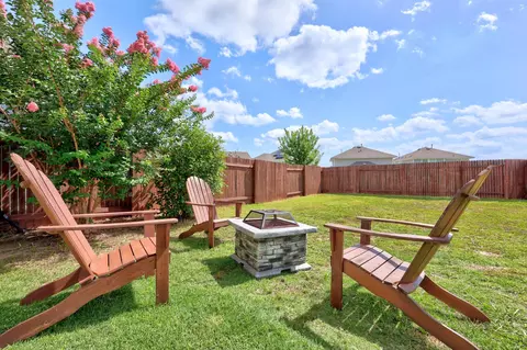 116 Oakstone Dr, Georgetown, TX 78628