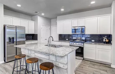 Kitchen - 3813 Birdwatch Loop, Pflugerville, TX 78660 photo 1 of 4