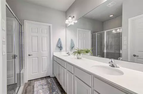 Bath - 3813 Birdwatch Loop, Pflugerville, TX 78660 photo 1 of 3