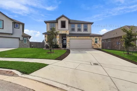 1056 Slight St, New Braunfels, TX 78130