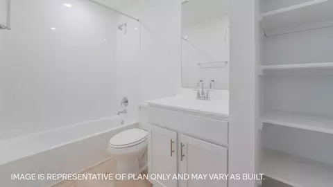 Bath - 560 Glimer Ln, Buda, TX 78610 photo 2 of 3
